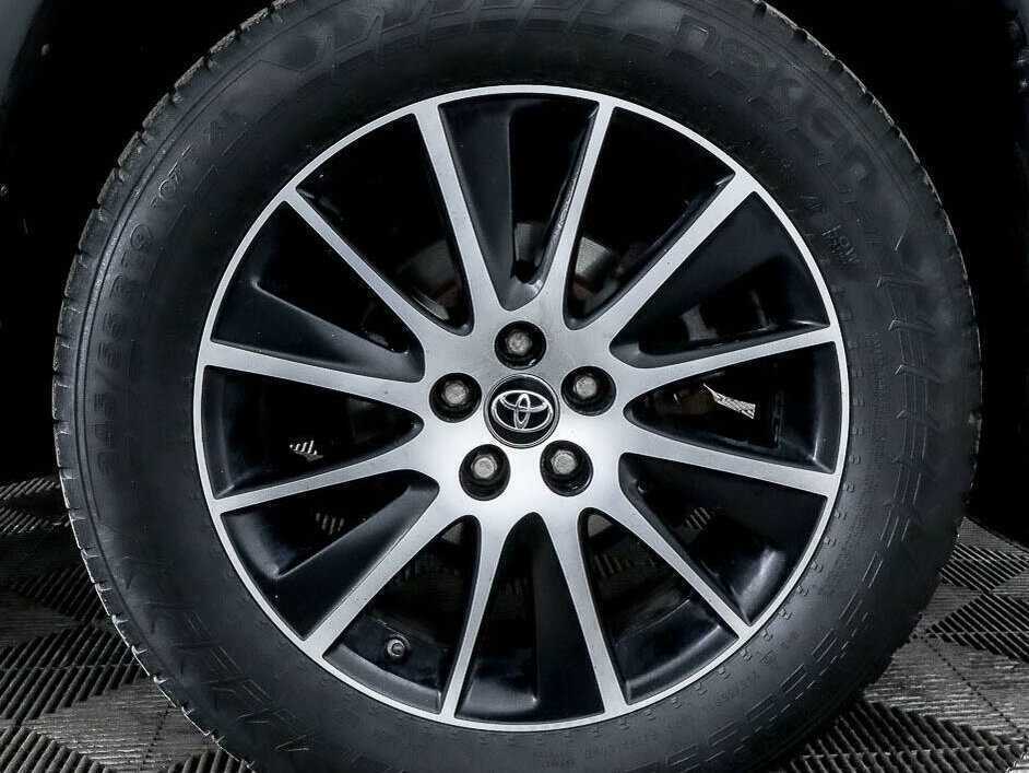 Toyota Highlander 2018 года с пробегом. Фото: #14