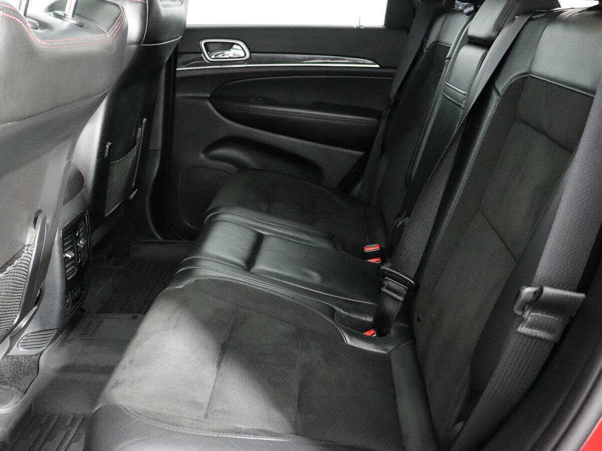 Jeep Grand Cherokee 2018 года с пробегом. Фото: #12