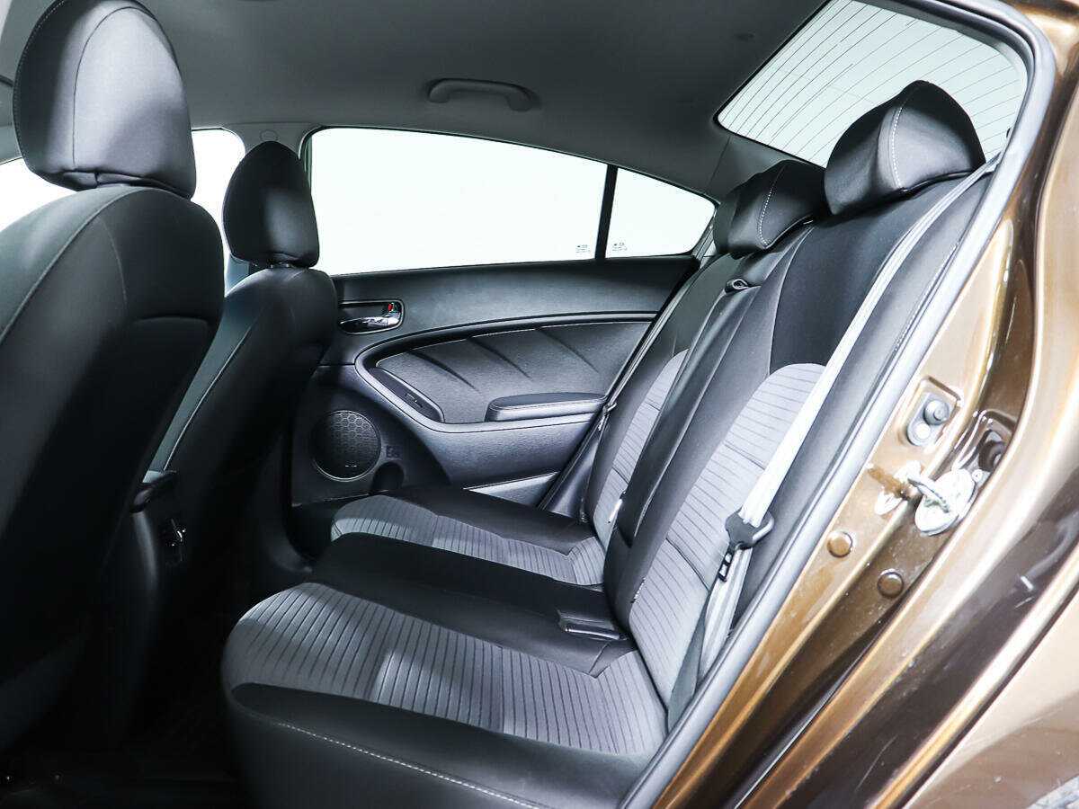 Б/У Киа Церато 2017 года. Фото: #9