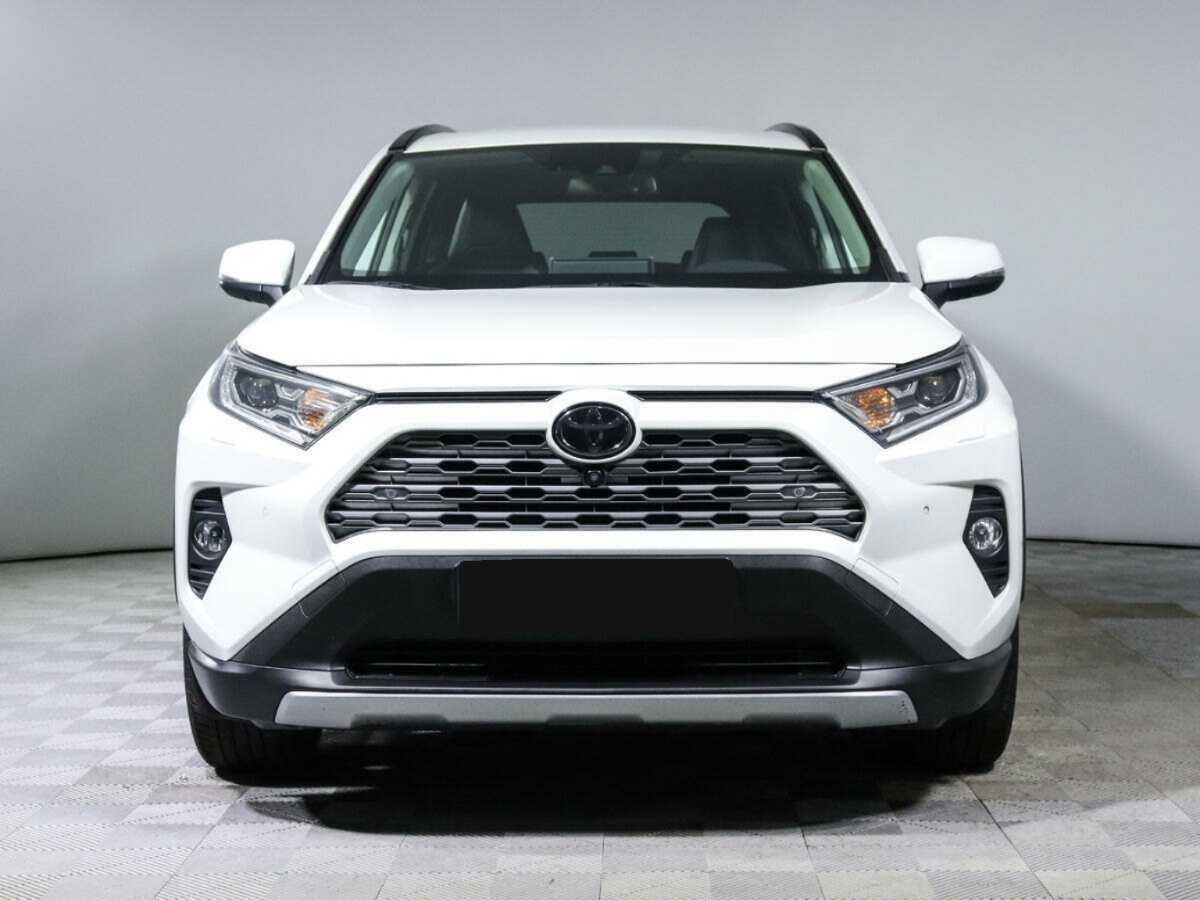 Toyota RAV4 2021 года с пробегом. Фото: #1