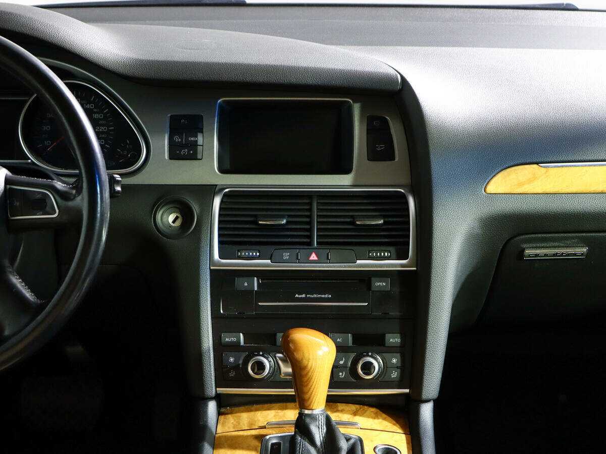 Audi Q7 2010 года с пробегом. Фото: #12