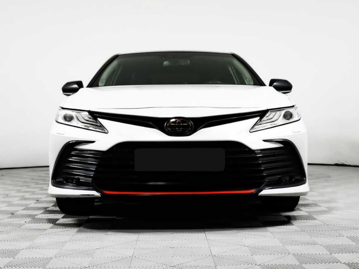 Toyota Camry 2021 года с пробегом. Фото: #1