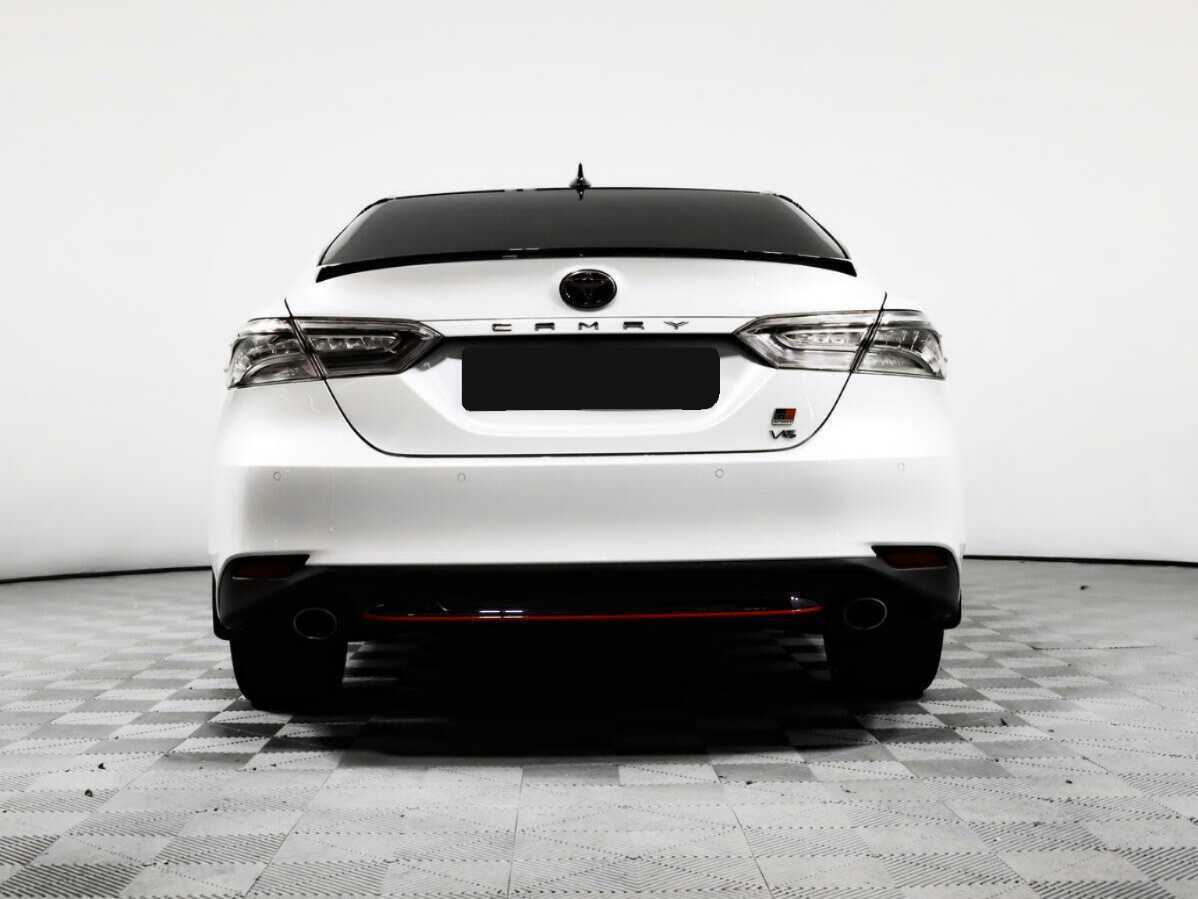 Toyota Camry 2021 года с пробегом. Фото: #4