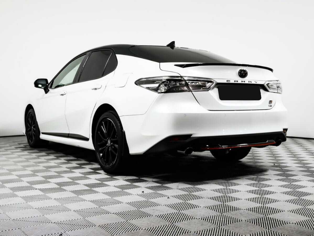 Toyota Camry 2021 года с пробегом. Фото: #5