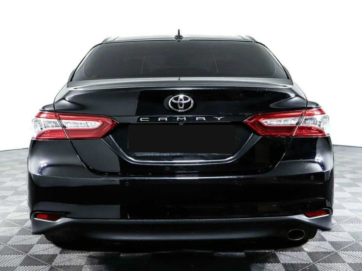Toyota Camry 2021 года с пробегом. Фото: #5