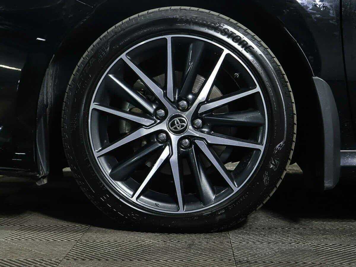 Toyota Camry 2021 года с пробегом. Фото: #14