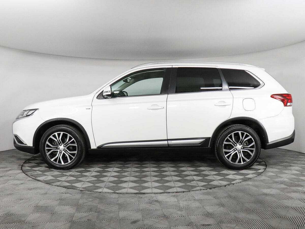 Mitsubishi Outlander 2018 года с пробегом. Фото: #6