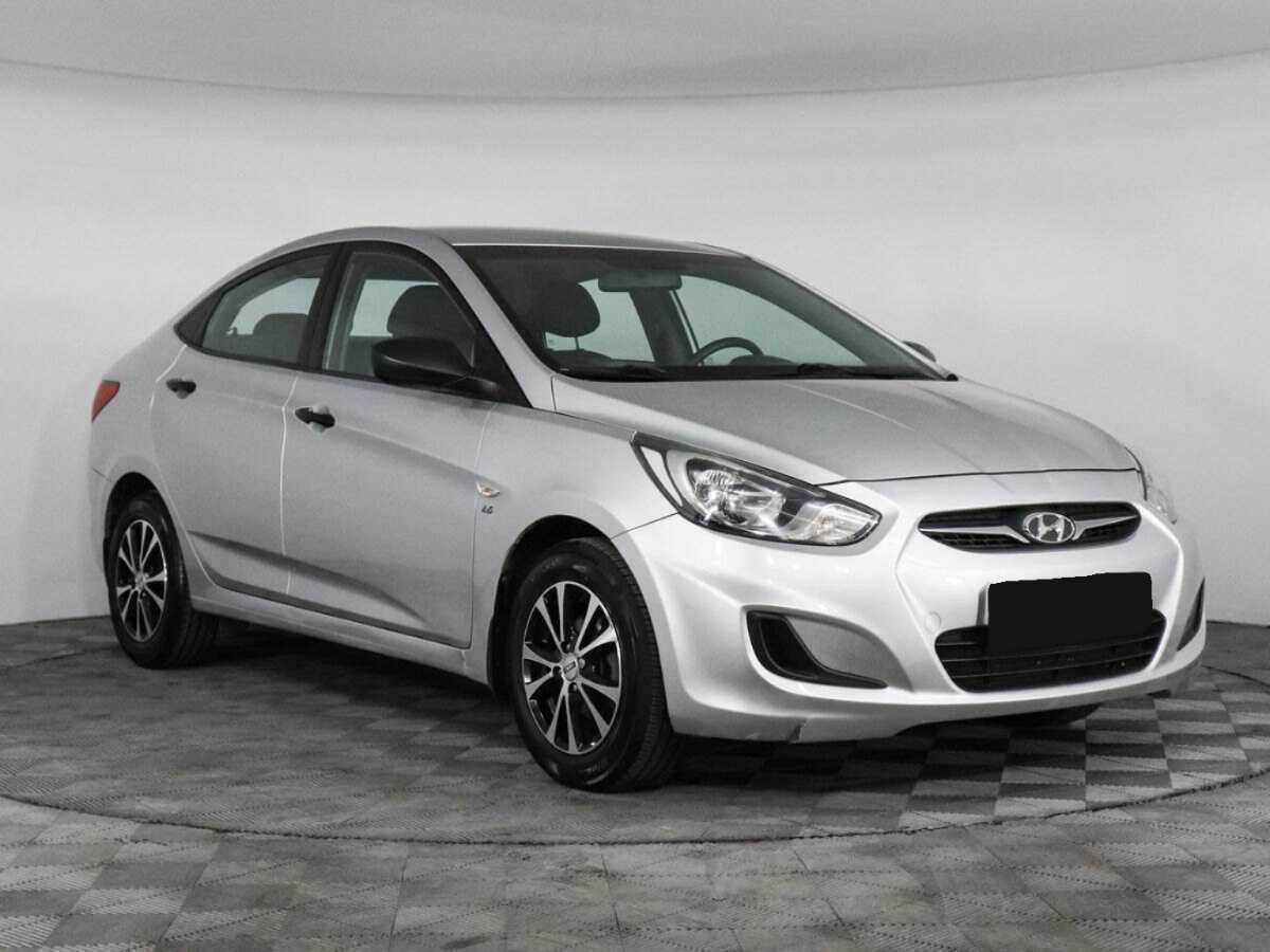 Hyundai Solaris 2011 года с пробегом. Фото: #2