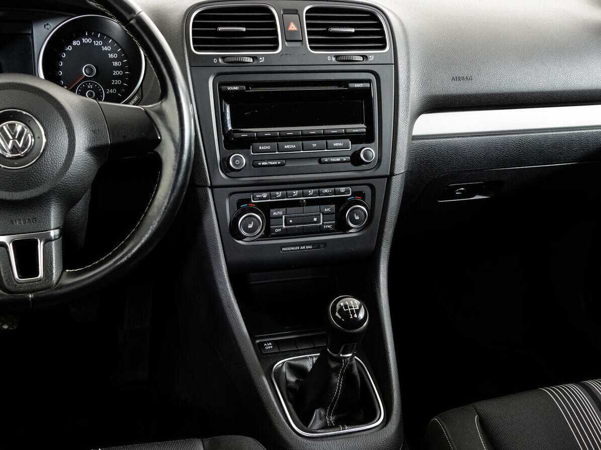 Б/У Фольксваген Гольф 2012 года. Фото: #12