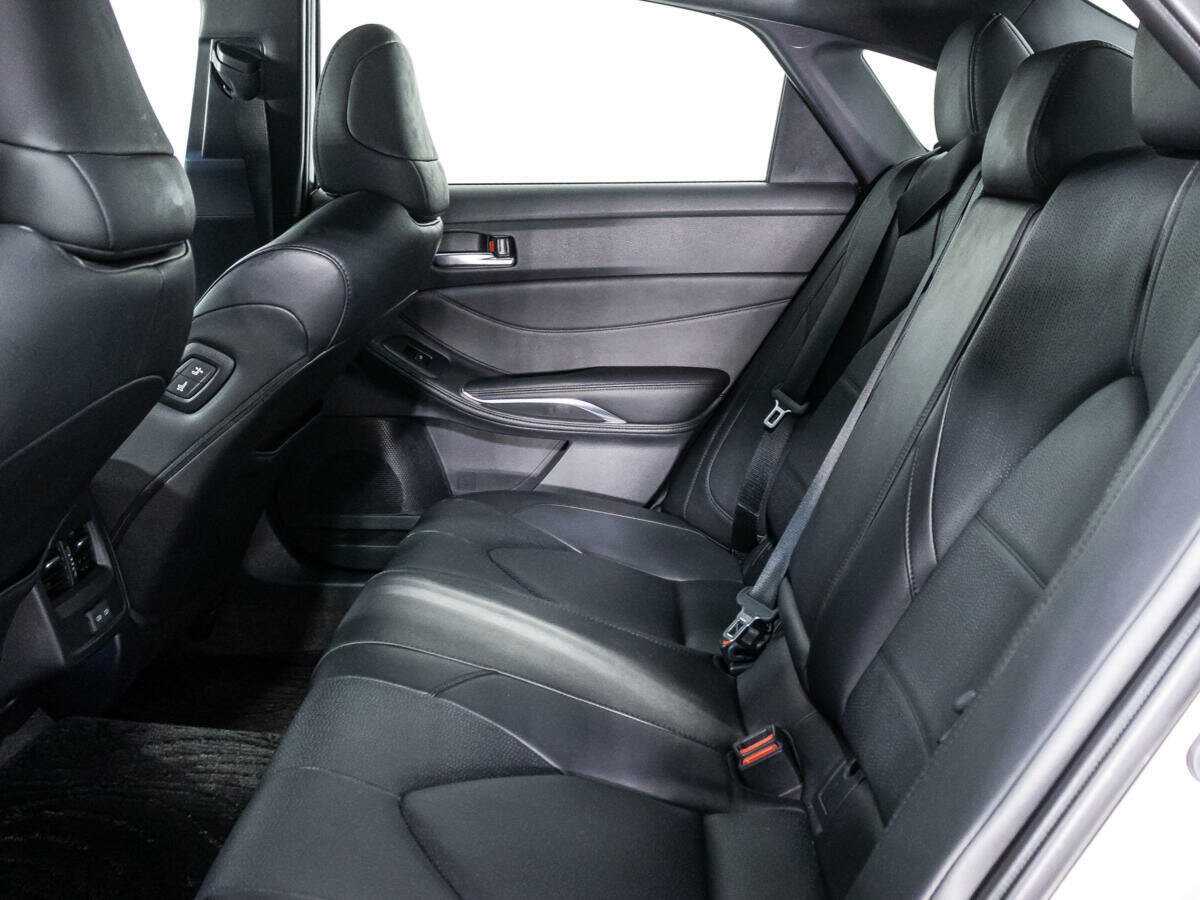 Toyota Avalon 2022 года с пробегом. Фото: #9