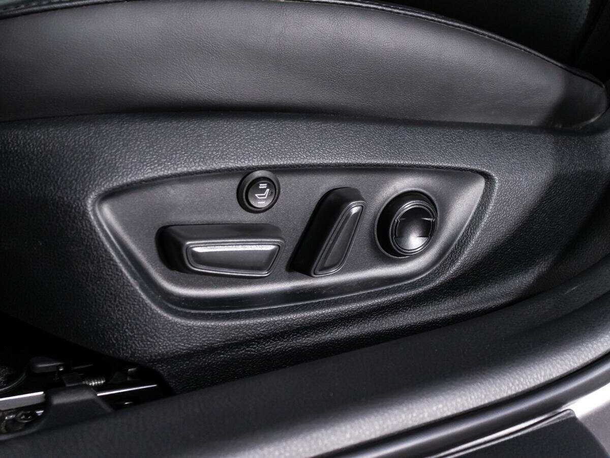 Toyota Avalon 2022 года с пробегом. Фото: #14