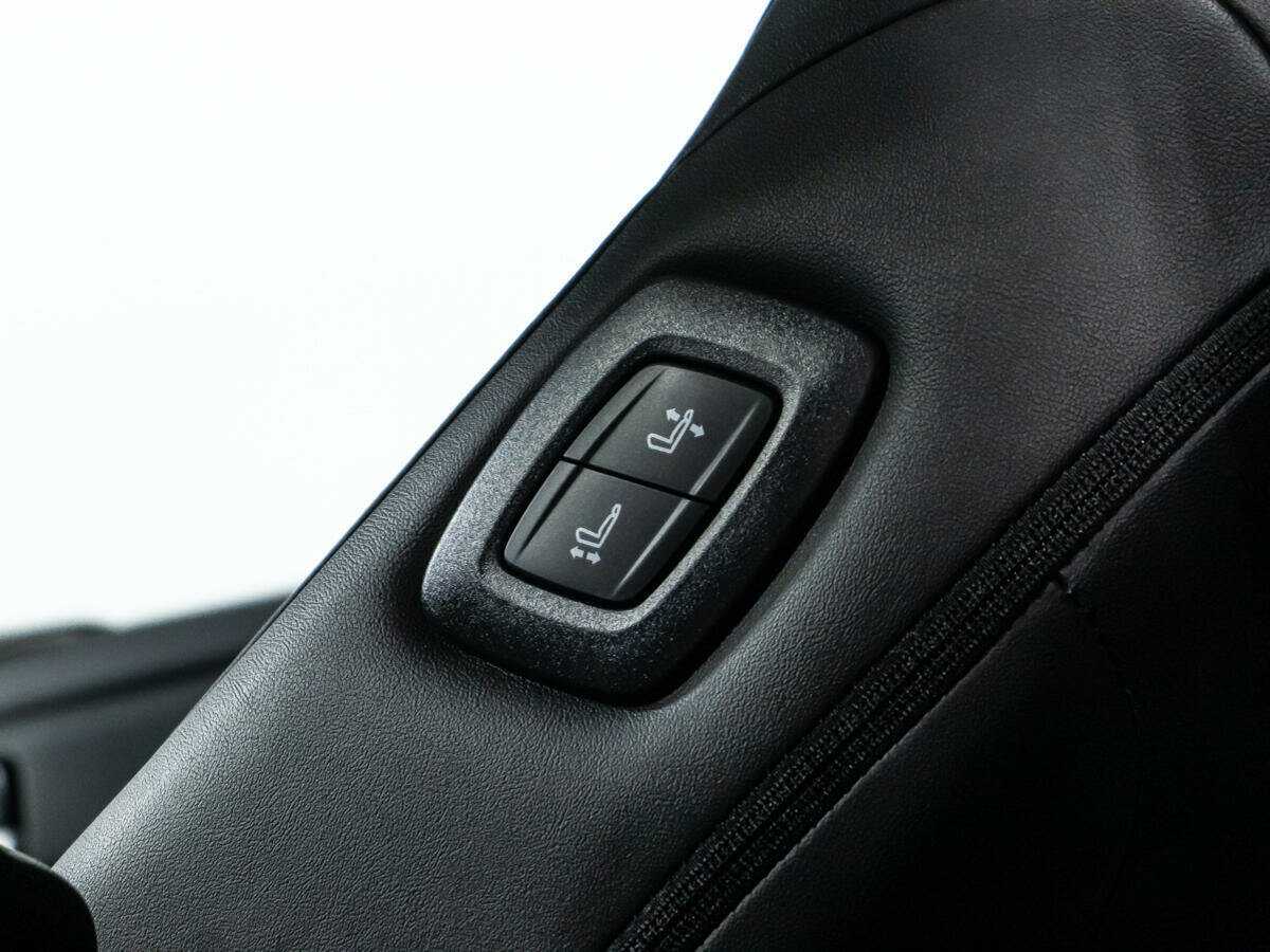 Toyota Avalon 2022 года с пробегом. Фото: #16