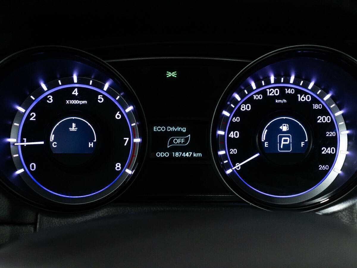 Hyundai Sonata 2011 года с пробегом. Фото: #11