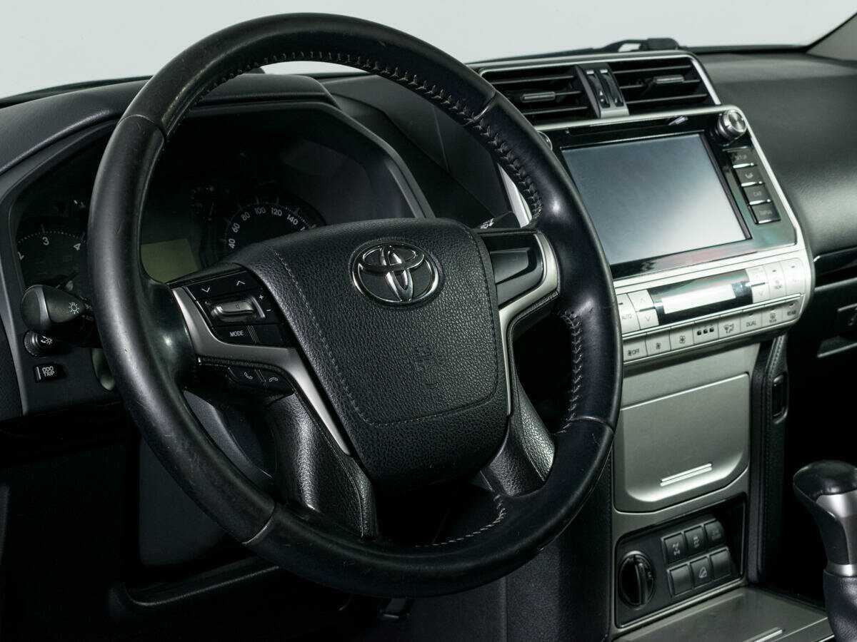 Toyota Land Cruiser Prado 2018 года с пробегом. Фото: #7