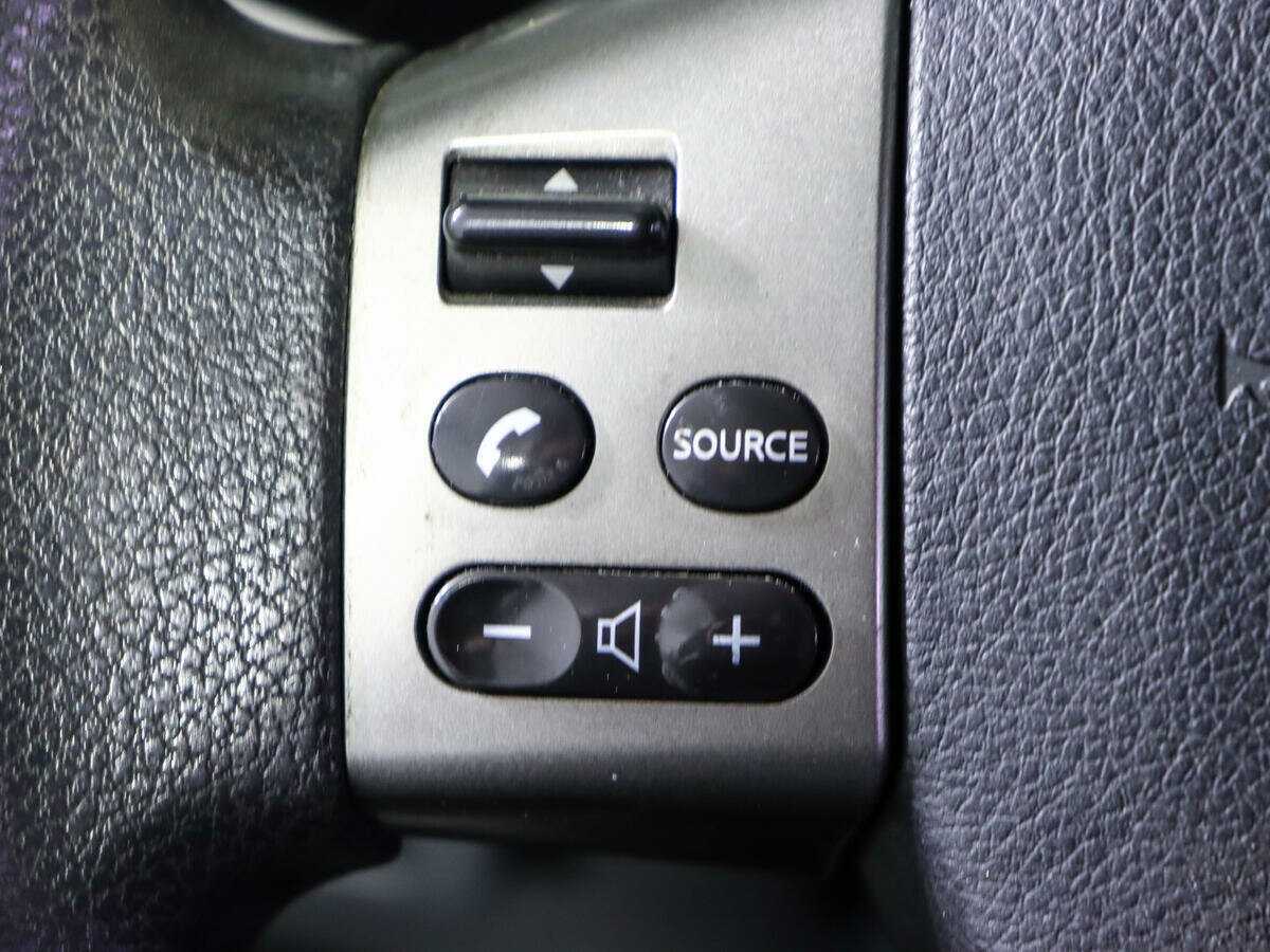 Nissan Tiida 2010 года с пробегом. Фото: #14