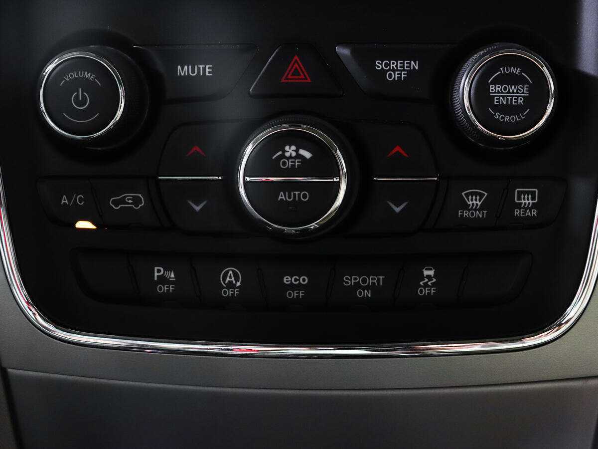 Jeep Grand Cherokee 2019 года с пробегом. Фото: #16