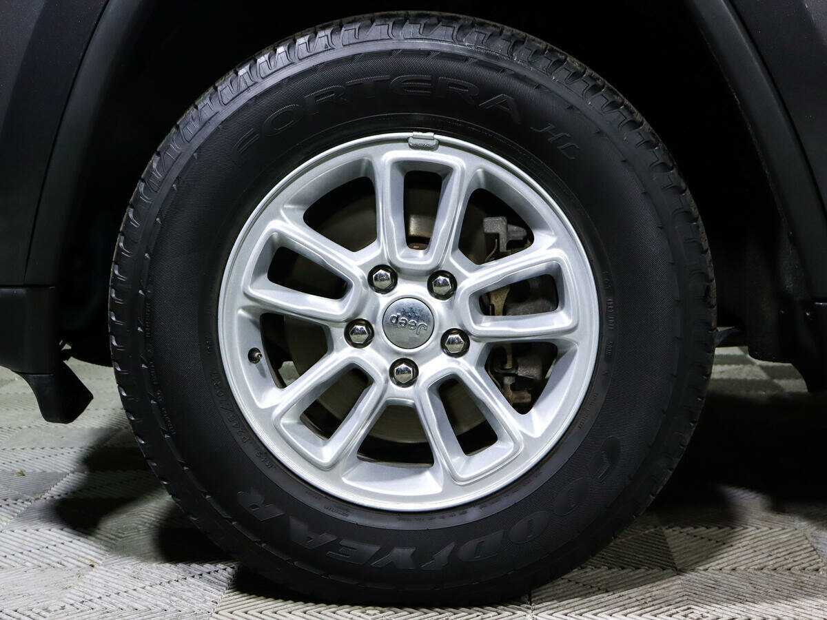 Jeep Grand Cherokee 2019 года с пробегом. Фото: #21