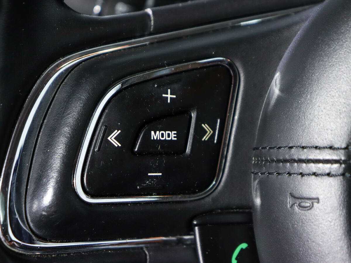 Jaguar XJ 2014 года с пробегом. Фото: #24