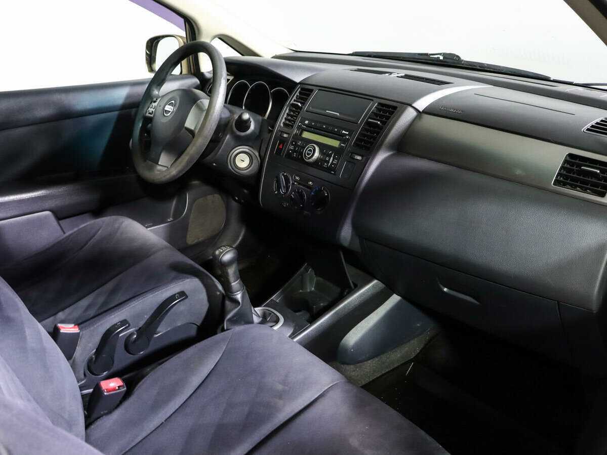 Nissan Tiida 2007 года с пробегом. Фото: #6