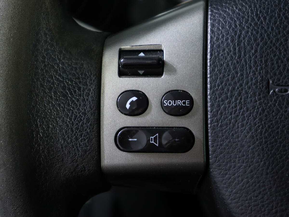 Nissan Tiida 2007 года с пробегом. Фото: #12