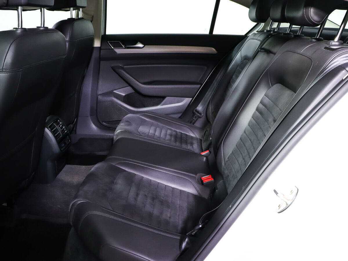Volkswagen Passat 2016 года с пробегом. Фото: #7