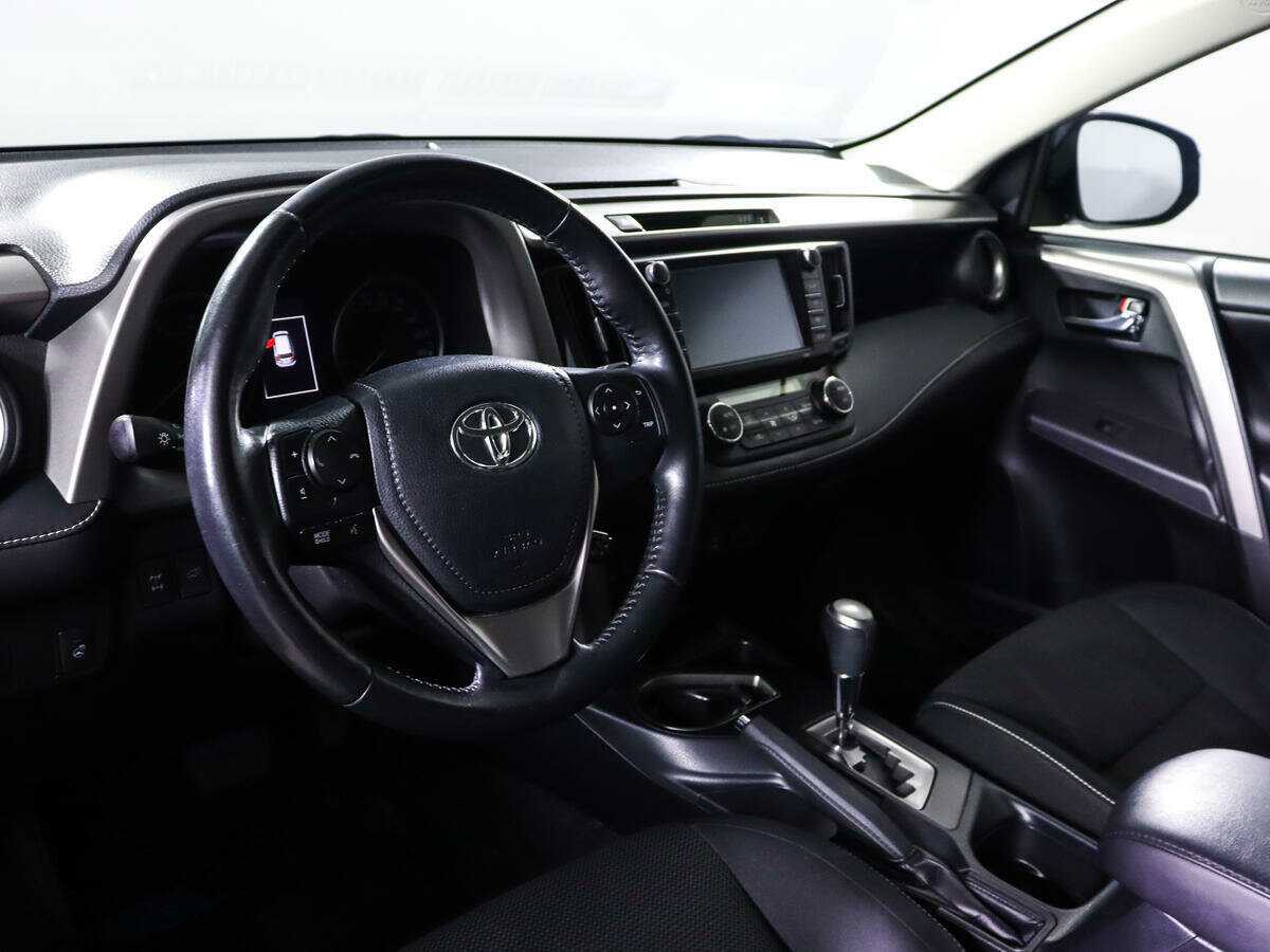 Toyota RAV4 2019 года с пробегом. Фото: #13