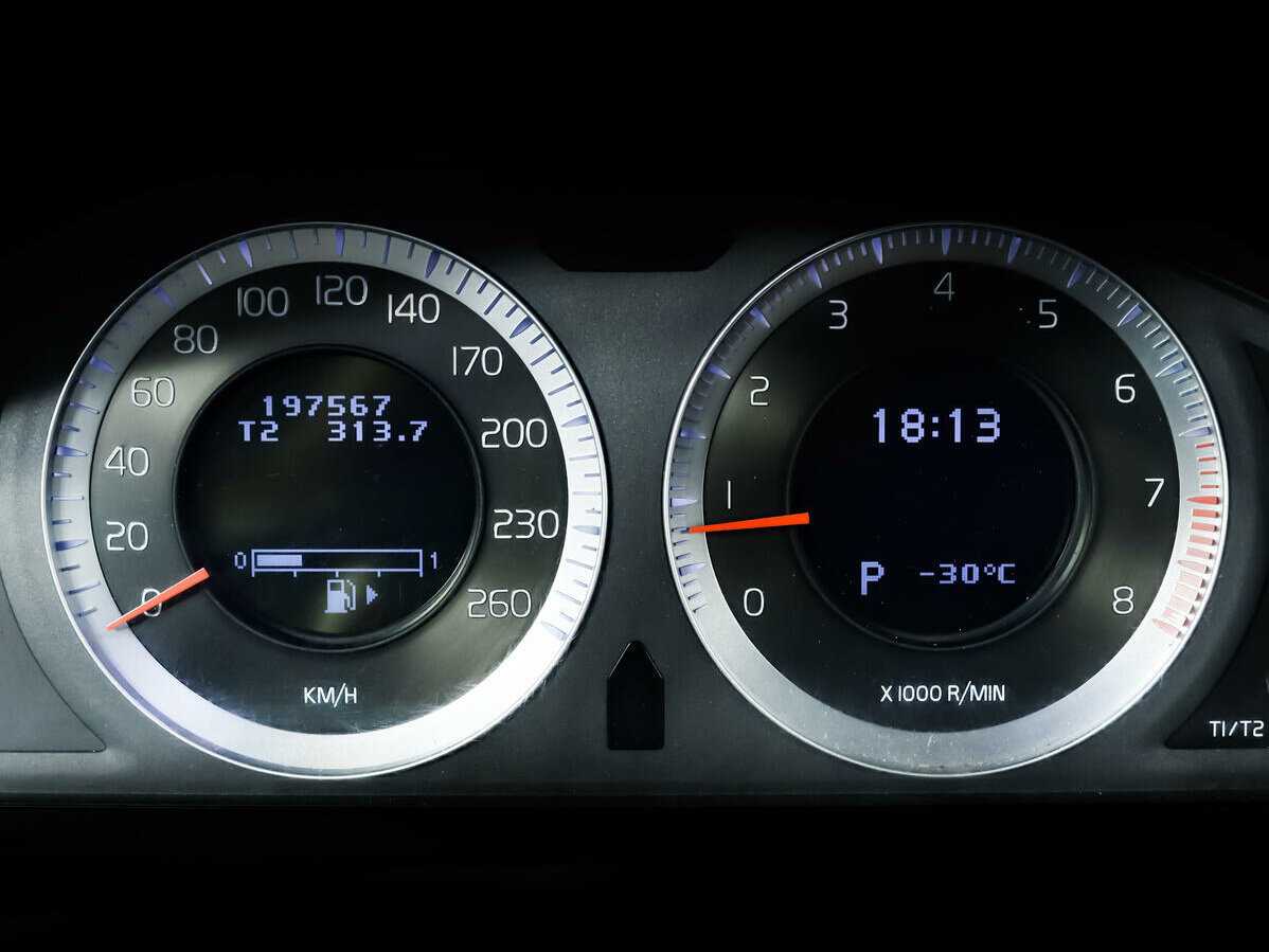 Volvo XC60 2010 года с пробегом. Фото: #9