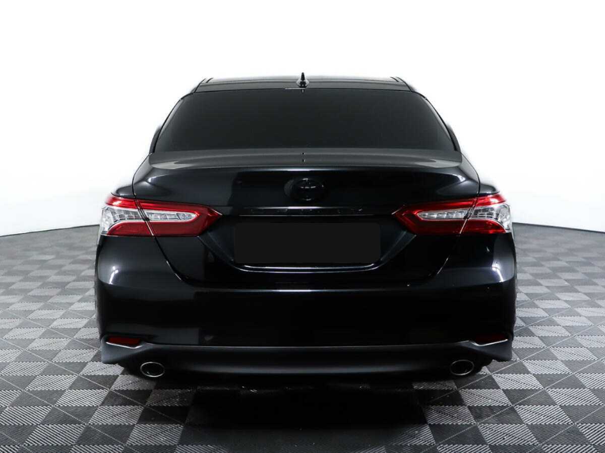 Toyota Camry 2023 года с пробегом. Фото: #5