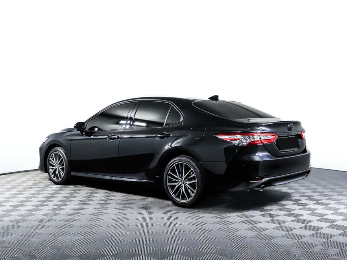 Toyota Camry 2023 года с пробегом. Фото: #6