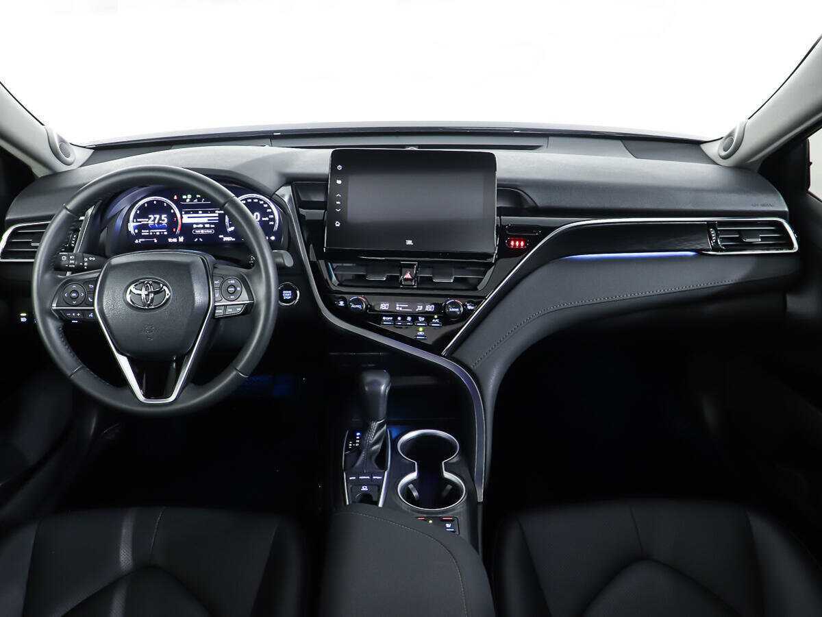 Toyota Camry 2023 года с пробегом. Фото: #13