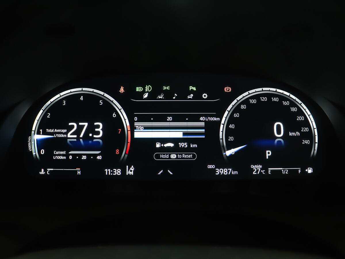 Toyota Camry 2023 года с пробегом. Фото: #16