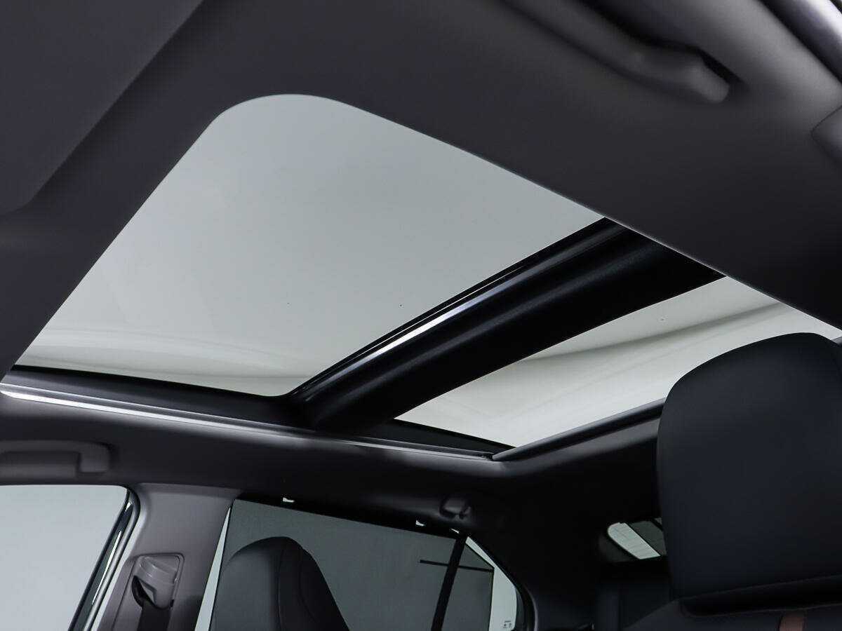 Toyota Camry 2023 года с пробегом. Фото: #22