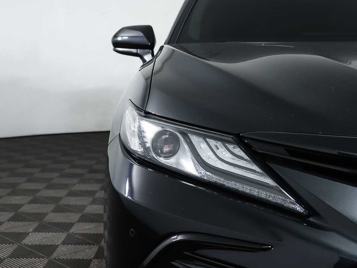 Toyota Camry 2023 года с пробегом. Фото: #25