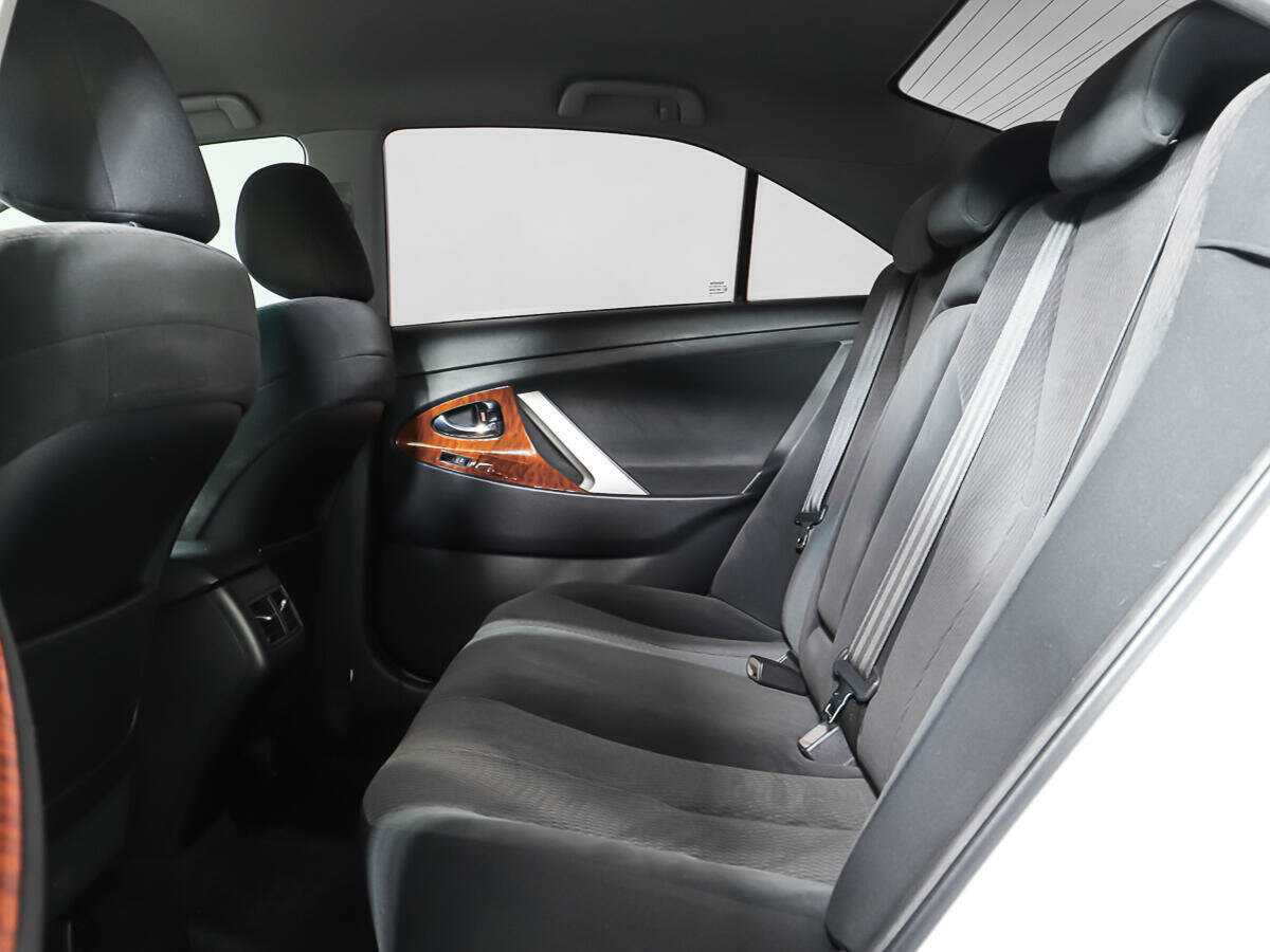 Toyota Camry 2010 года с пробегом. Фото: #9