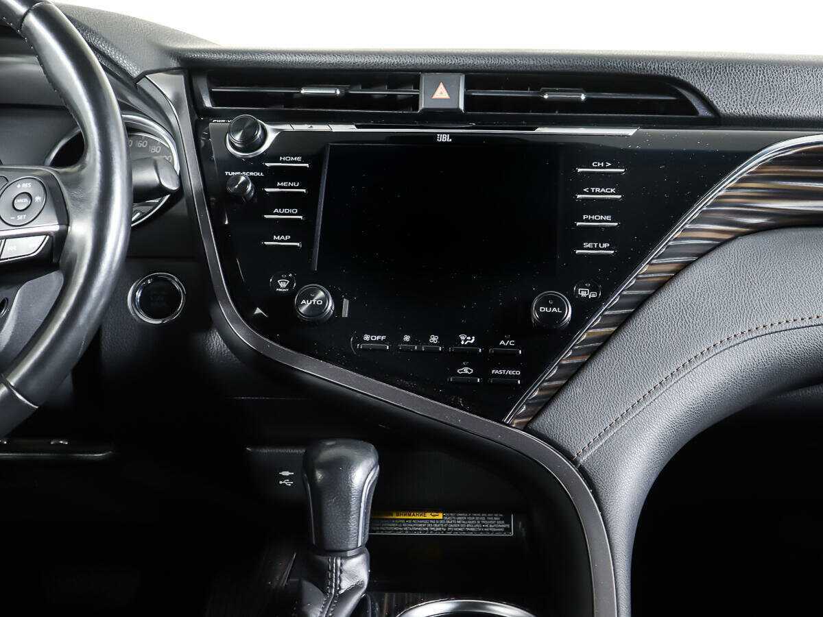 Toyota Camry 2019 года с пробегом. Фото: #11