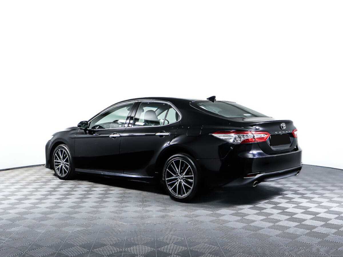 Toyota Camry 2018 года с пробегом. Фото: #6