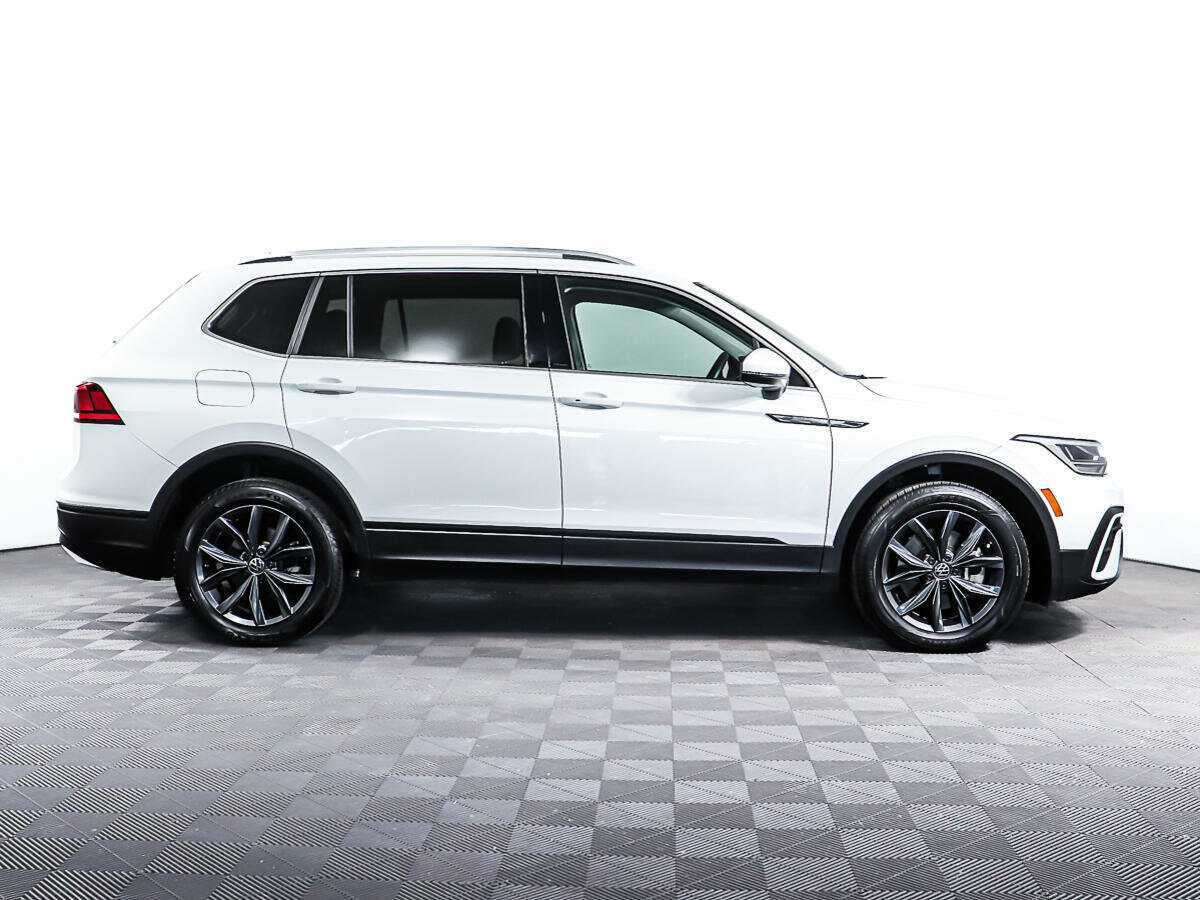 Volkswagen Tiguan 2022 года с пробегом. Фото: #3