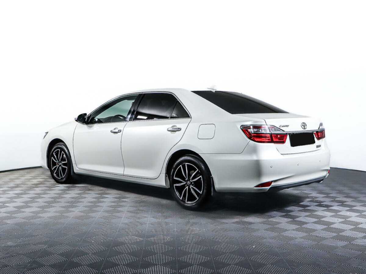 Toyota Camry 2017 года с пробегом. Фото: #6