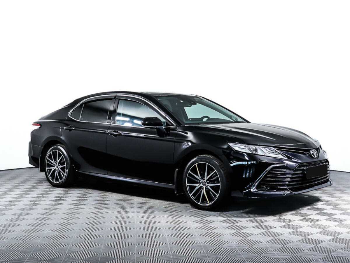 Toyota Camry 2021 года с пробегом. Фото: #2