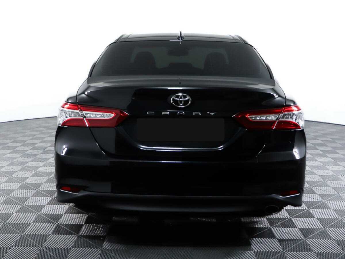 Toyota Camry 2021 года с пробегом. Фото: #5