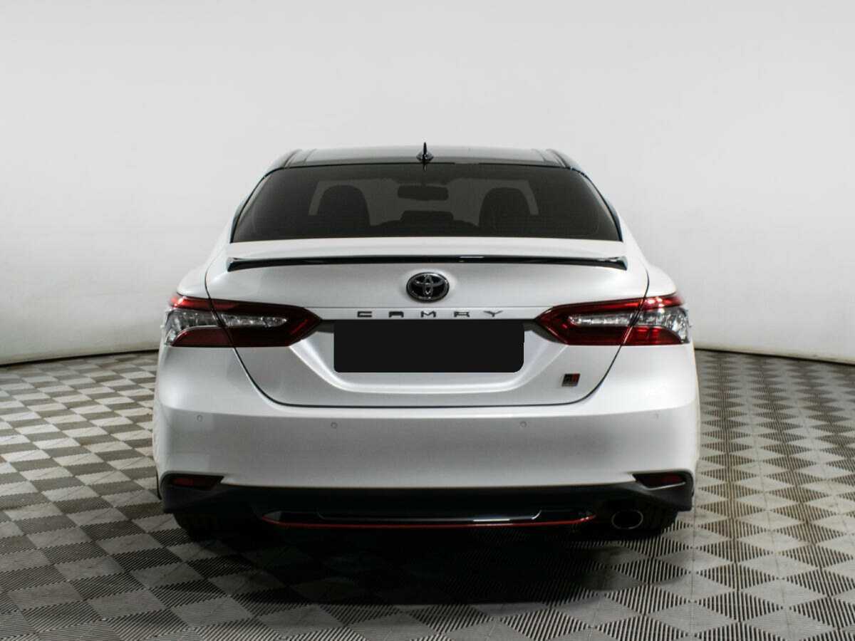 Toyota Camry 2021 года с пробегом. Фото: #5