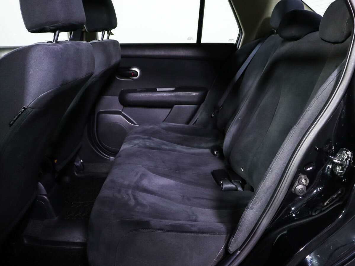 Nissan Tiida 2010 года с пробегом. Фото: #7