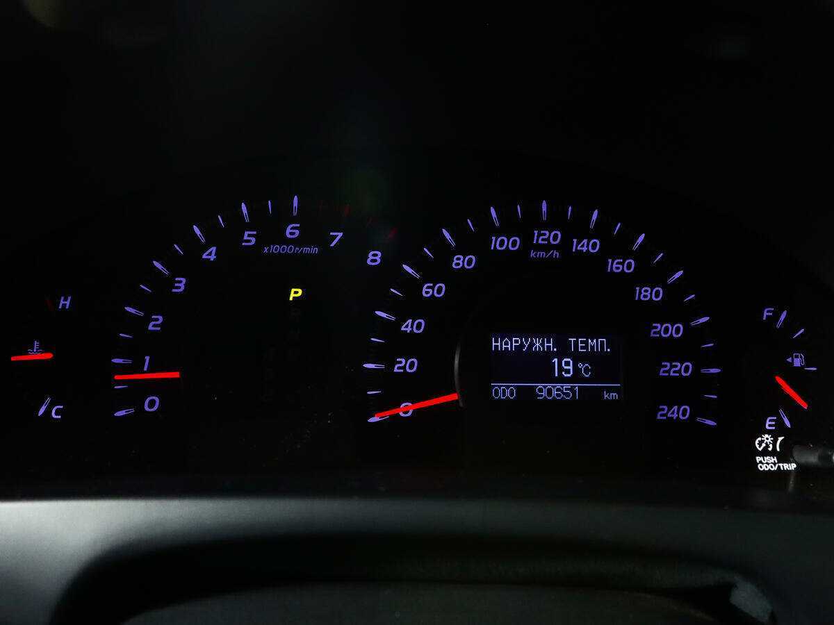 Toyota Camry 2010 года с пробегом. Фото: #8