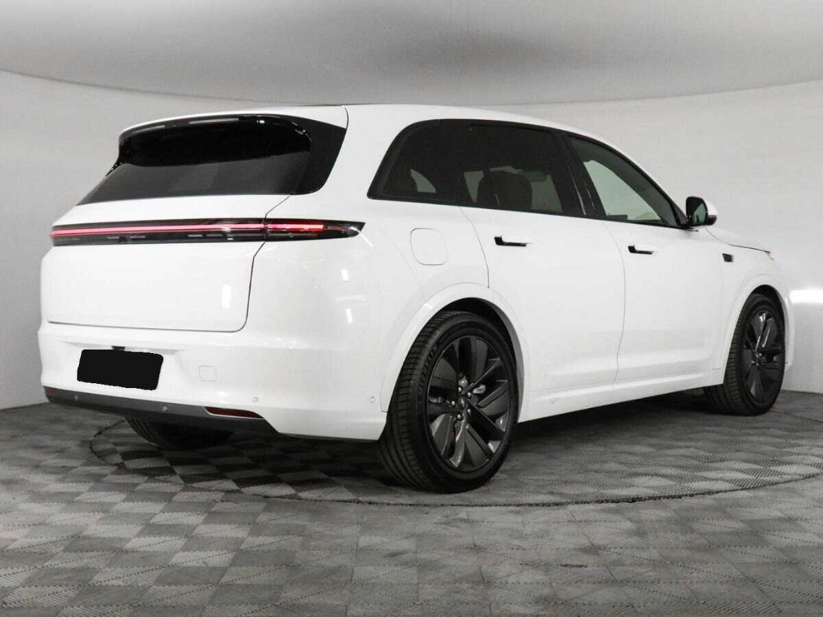 LiXiang L7 2024 года с пробегом. Фото: #4