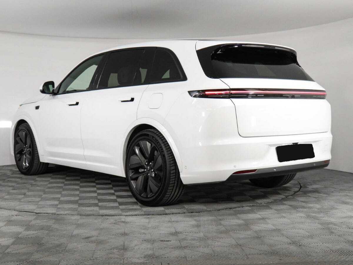 LiXiang L7 2024 года с пробегом. Фото: #6