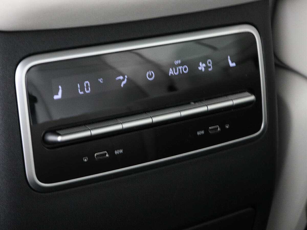 LiXiang L7 2024 года с пробегом. Фото: #19