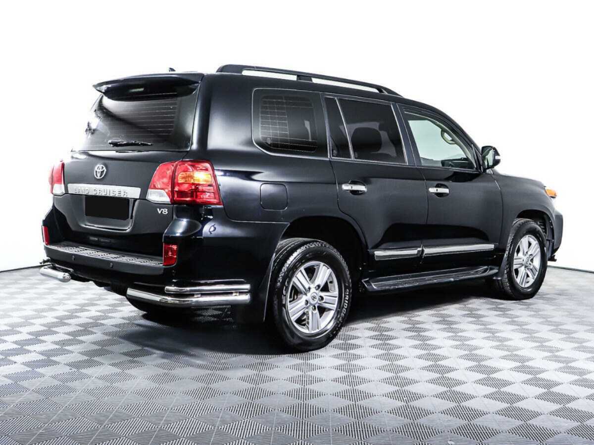 Toyota Land Cruiser 2014 года с пробегом. Фото: #4