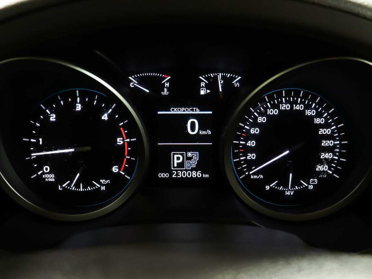Toyota Land Cruiser 2014 года с пробегом. Фото: #13