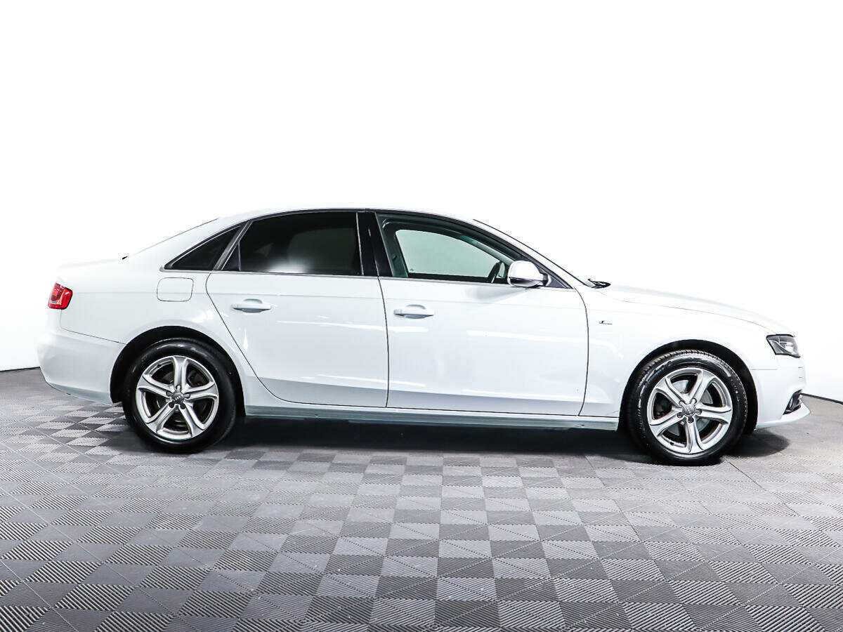 Audi A4 2011 года с пробегом. Фото: #2