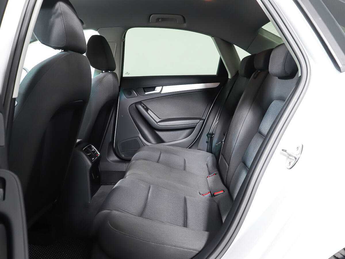 Audi A4 2011 года с пробегом. Фото: #10